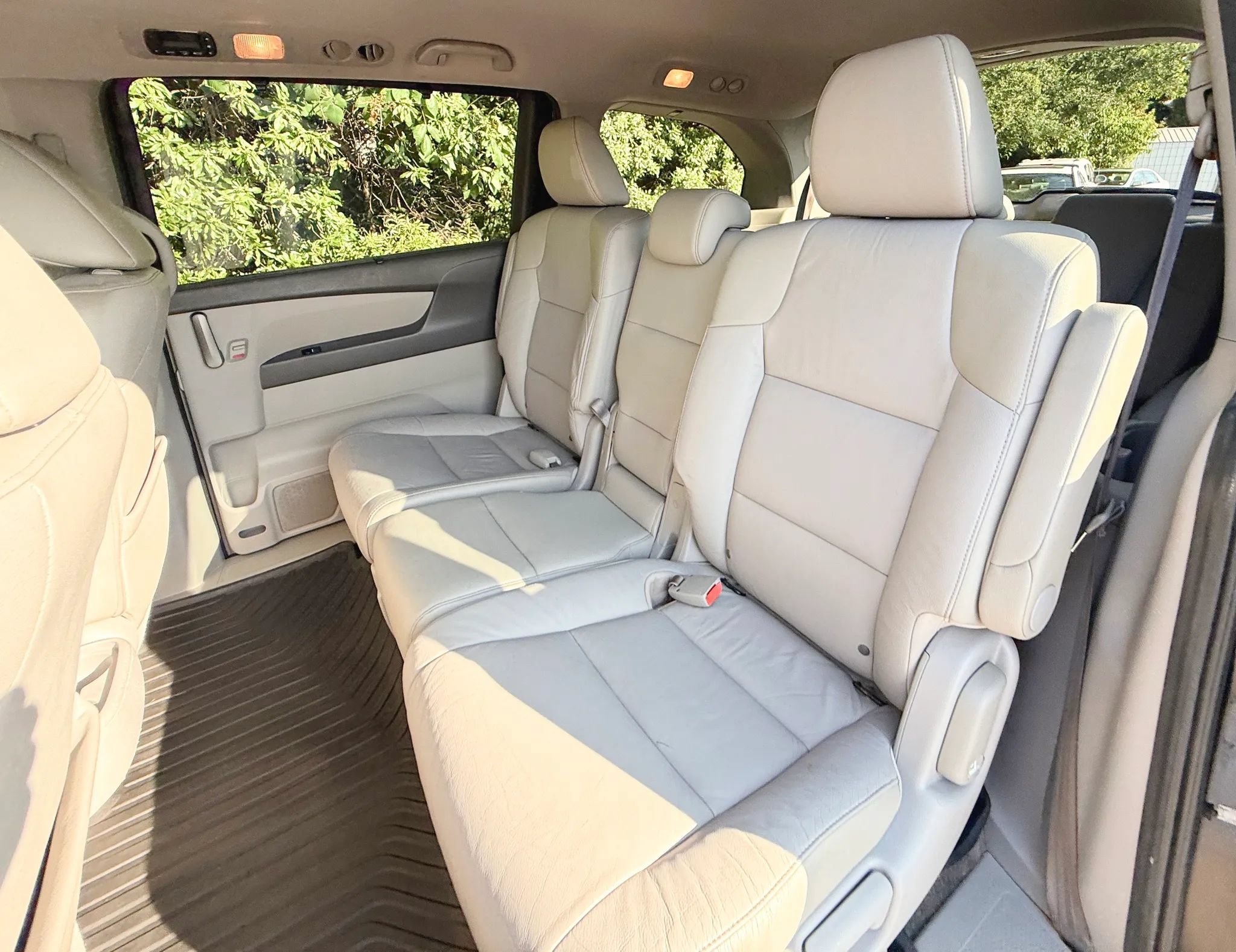 Used 2012 Honda Odyssey EX-L image 38