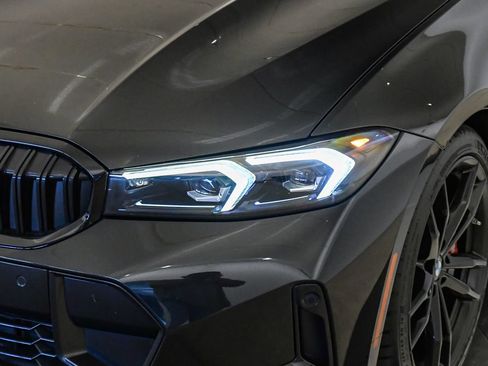 Certified 2023 BMW 330i Sedan w/ M Sport Package RWD image 9