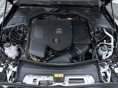 New 2026 Mercedes-Benz C 300 4MATIC Sedan image 9