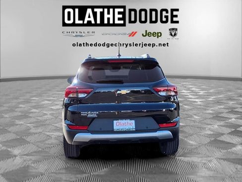 Used 2025 Chevrolet TrailBlazer LT w/ Driver Confidence Package image 25