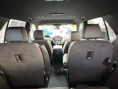 Certified 2024 Chevrolet Traverse RS image 31