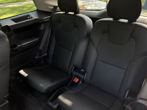 Used 2023 Volvo XC90 B6 Plus w/ Protection Package Premier AWD/4WD image 11