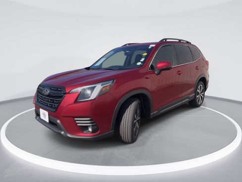 Used 2024 Subaru Forester Limited AWD/4WD image 3