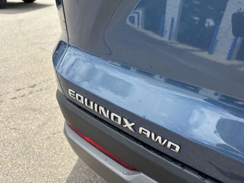 Used 2025 Chevrolet Equinox LT AWD/4WD image 5
