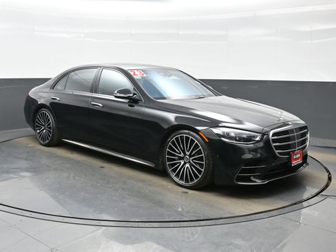 Used 2023 Mercedes-Benz S 580 S 580 image 8