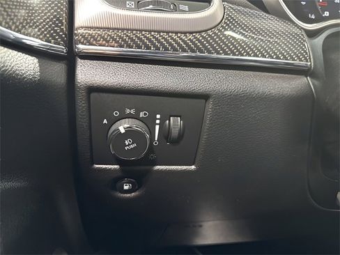 Used 2020 Jeep Grand Cherokee SRT image 16