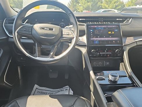 Used 2022 Jeep Grand Cherokee L Limited image 8