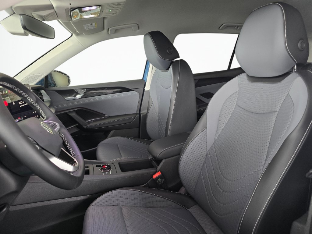 New 2026 Volkswagen Tiguan SE AWD/4WD image 20