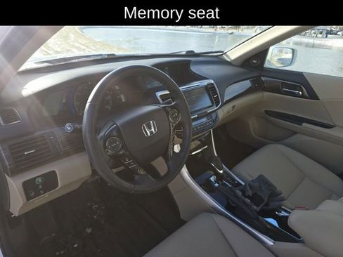Used 2017 Honda Accord EX-L image 7