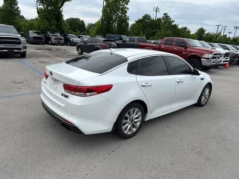 Used 2018 Kia Optima LX w/ 17" Alloy Wheels Package FWD image 20