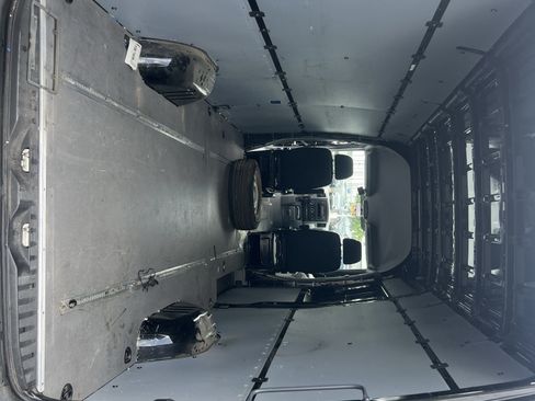 Used 2013 Mercedes-Benz Sprinter 2500 image 29