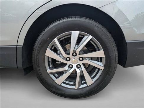 Used 2024 Chevrolet Equinox Premier AWD/4WD image 22