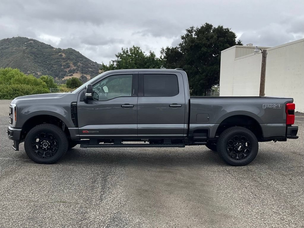 New 2026 Ford F250 Lariat w/ Black Appearance Package AWD/4WD image 3