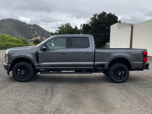New 2026 Ford F250 Lariat w/ Black Appearance Package AWD/4WD image 3