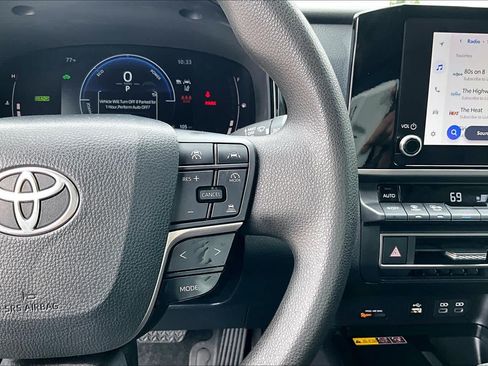 Used 2025 Toyota Camry LE w/ Convenience Package FWD image 24