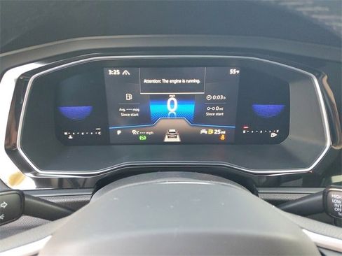 Certified 2023 Volkswagen Jetta SE w/ Panoramic Sunroof Package image 22