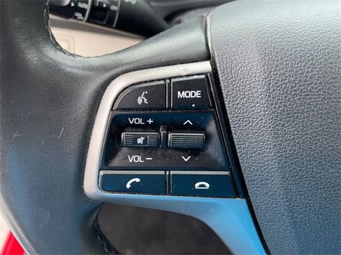 Used 2022 Hyundai Accent Limited image 31