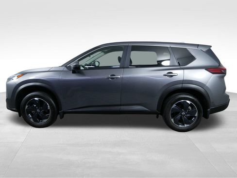Used 2024 Nissan Rogue SV AWD/4WD image 6