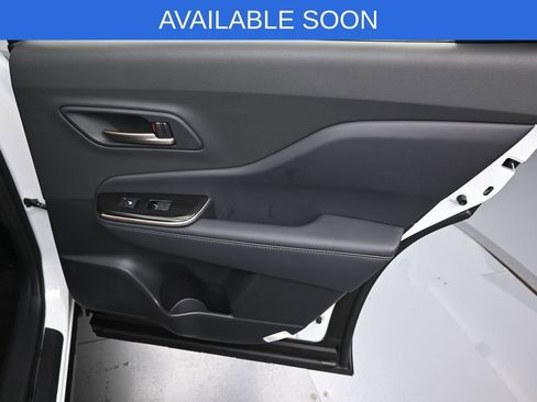 Used 2025 Toyota Crown Signia AWD/4WD image 35