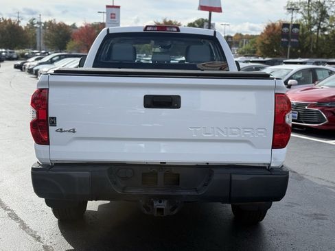 Certified 2018 Toyota Tundra SR image 6