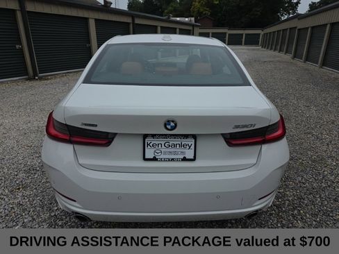 Used 2023 BMW 330i xDrive Sedan w/ Premium Package AWD/4WD image 4