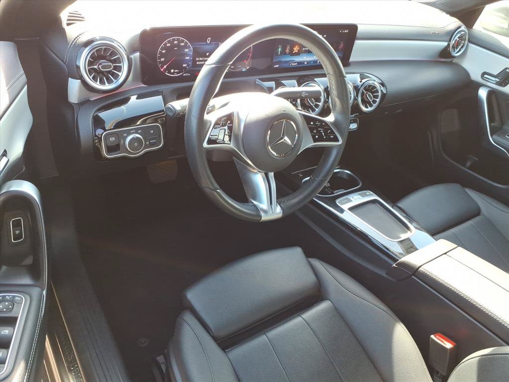 Used 2025 Mercedes-Benz CLA 250 image 7