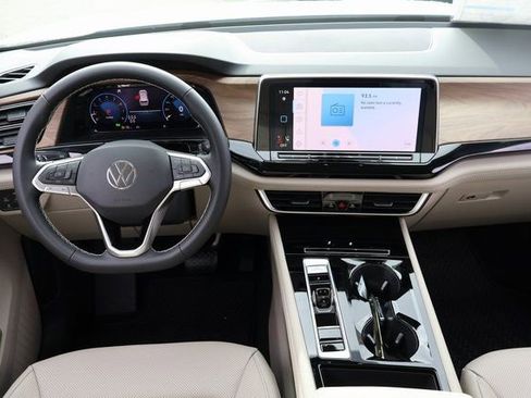 New 2026 Volkswagen Atlas SE image 14