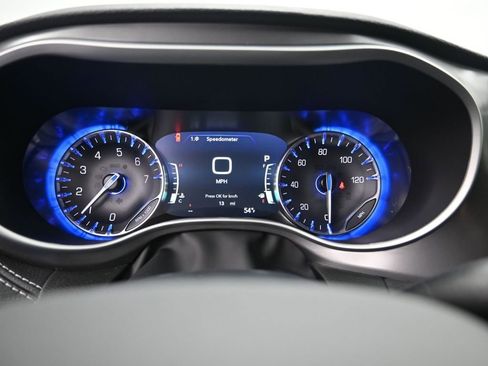 New 2026 Chrysler Pacifica Select image 15