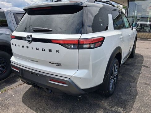 New 2026 Nissan Pathfinder Platinum AWD/4WD image 8