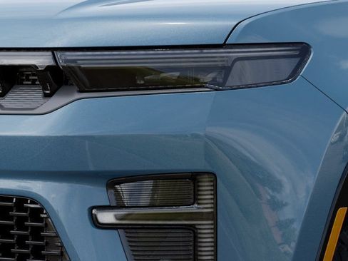 New 2026 Jeep Grand Wagoneer 4WD image 10
