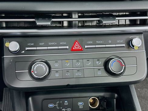 New 2026 Hyundai Tucson SE image 19