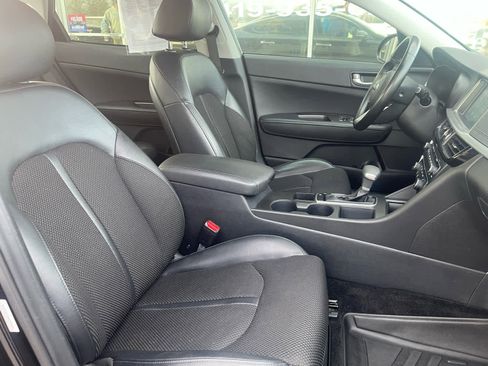 Used 2019 Kia Optima S image 11