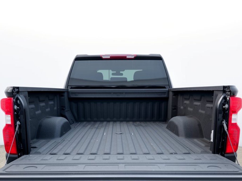 Used 2022 Chevrolet Silverado 2500 Custom w/ Custom Value Package AWD/4WD image 28