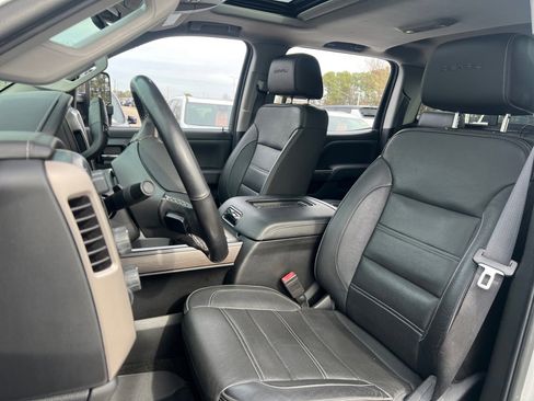 Used 2018 GMC Sierra 2500 Denali w/ Duramax Plus Package image 30