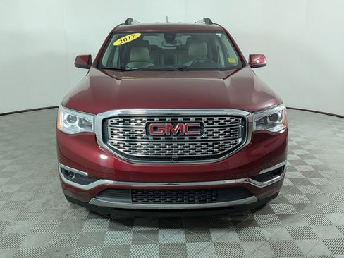 Used 2017 GMC Acadia Denali w/ Technology Package FWD image 8