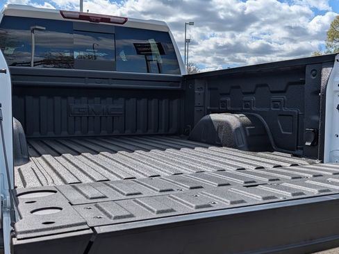 New 2026 GMC Sierra 1500 AT4X AWD/4WD image 32