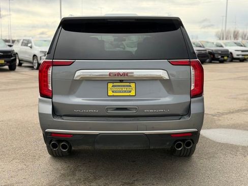 Used 2021 GMC Yukon XL Denali image 7
