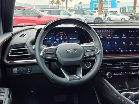New 2026 Chevrolet Traverse Z71 w/ Enhanced Driving Package AWD/4WD image 7