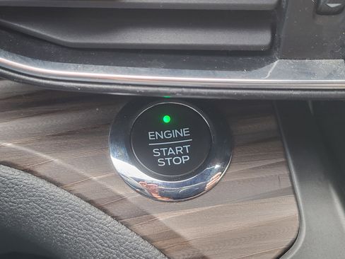 Used 2020 Ford Explorer Limited image 18