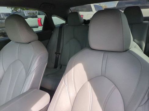 Certified 2021 Toyota Avalon XLE FWD image 8