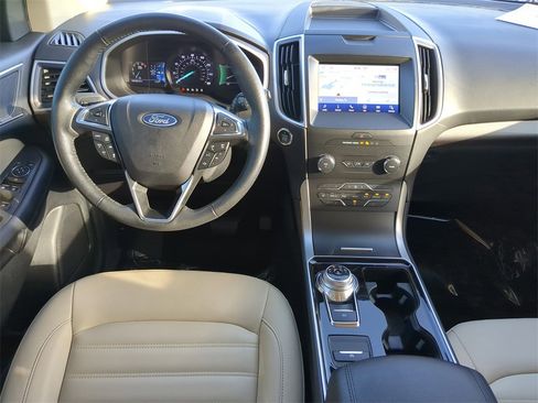 Used 2020 Ford Edge SEL w/ Convenience Package image 13