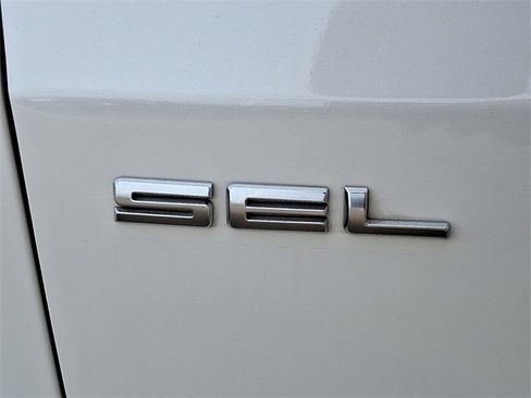 Certified 2022 Ford Escape SEL image 31