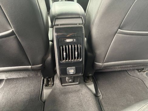 Used 2025 Jeep Compass Limited AWD/4WD image 19