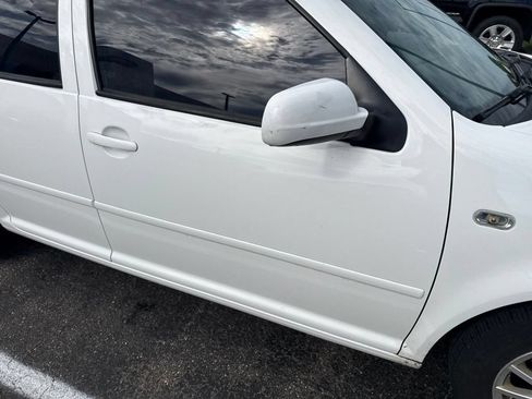 Used 2005 Volkswagen Golf GLS FWD image 5