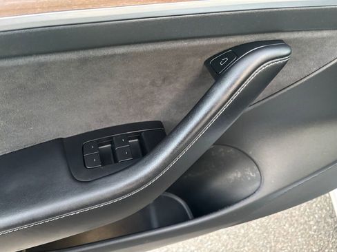 Used 2022 Tesla Model 3 Long Range image 19
