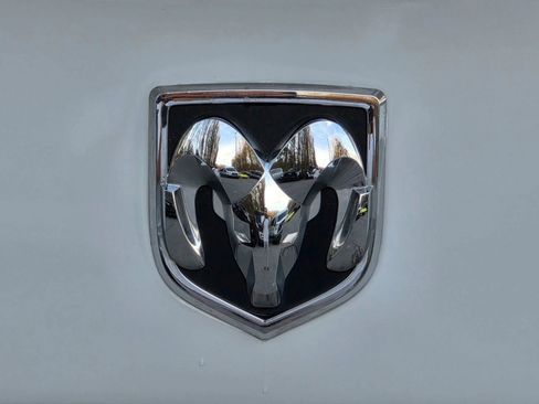 Used 2017 RAM 2500 SLT image 37