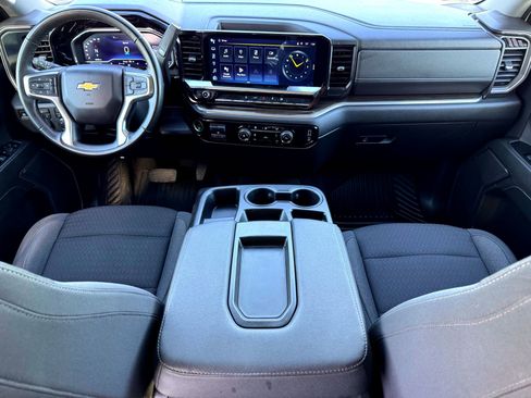 Used 2024 Chevrolet Silverado 2500 LT image 19