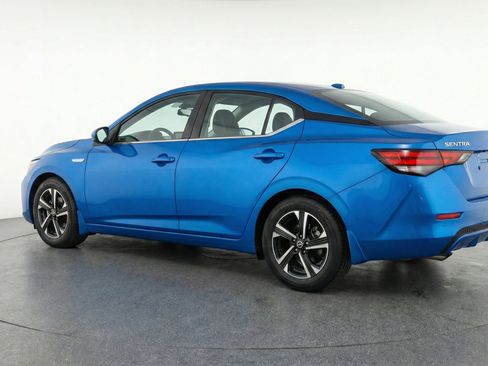 Used 2025 Nissan Sentra SV FWD image 6