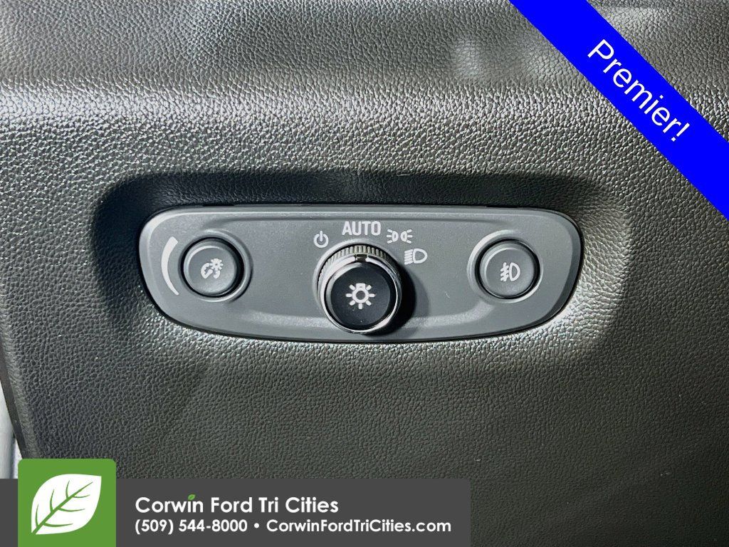 Used 2021 Chevrolet Traverse Premier w/ LPO, Blackout Package AWD/4WD image 21