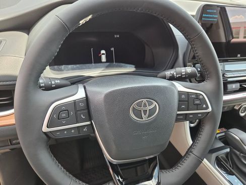 New 2026 Toyota Grand Highlander FWD image 22
